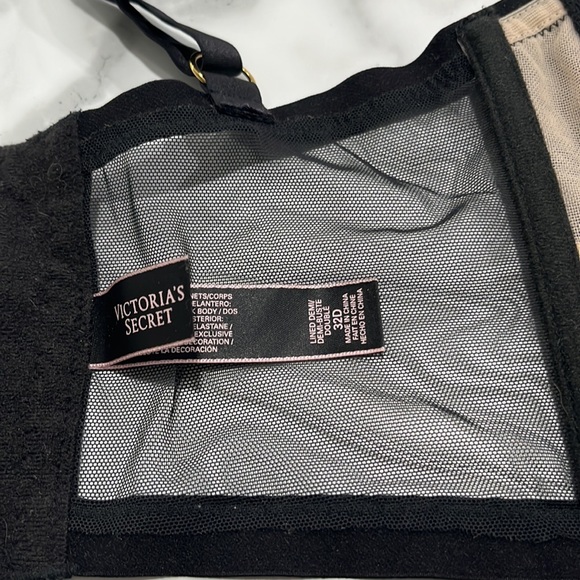 Victoria Secret Sexy Lingerie - Picture 4 of 4
